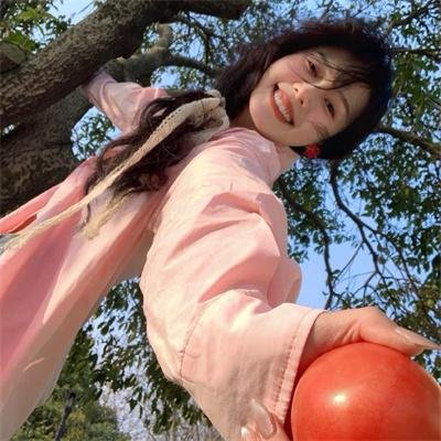 向下扭曲